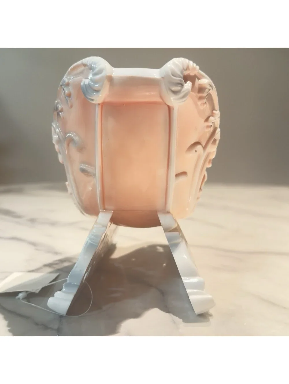 N/A solid plastic